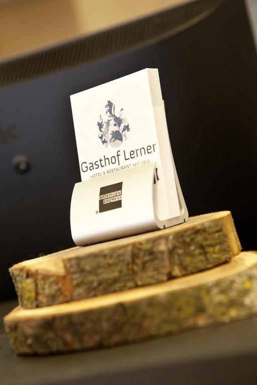Gasthof Lerner ฟรายซิง ภายนอก รูปภาพ